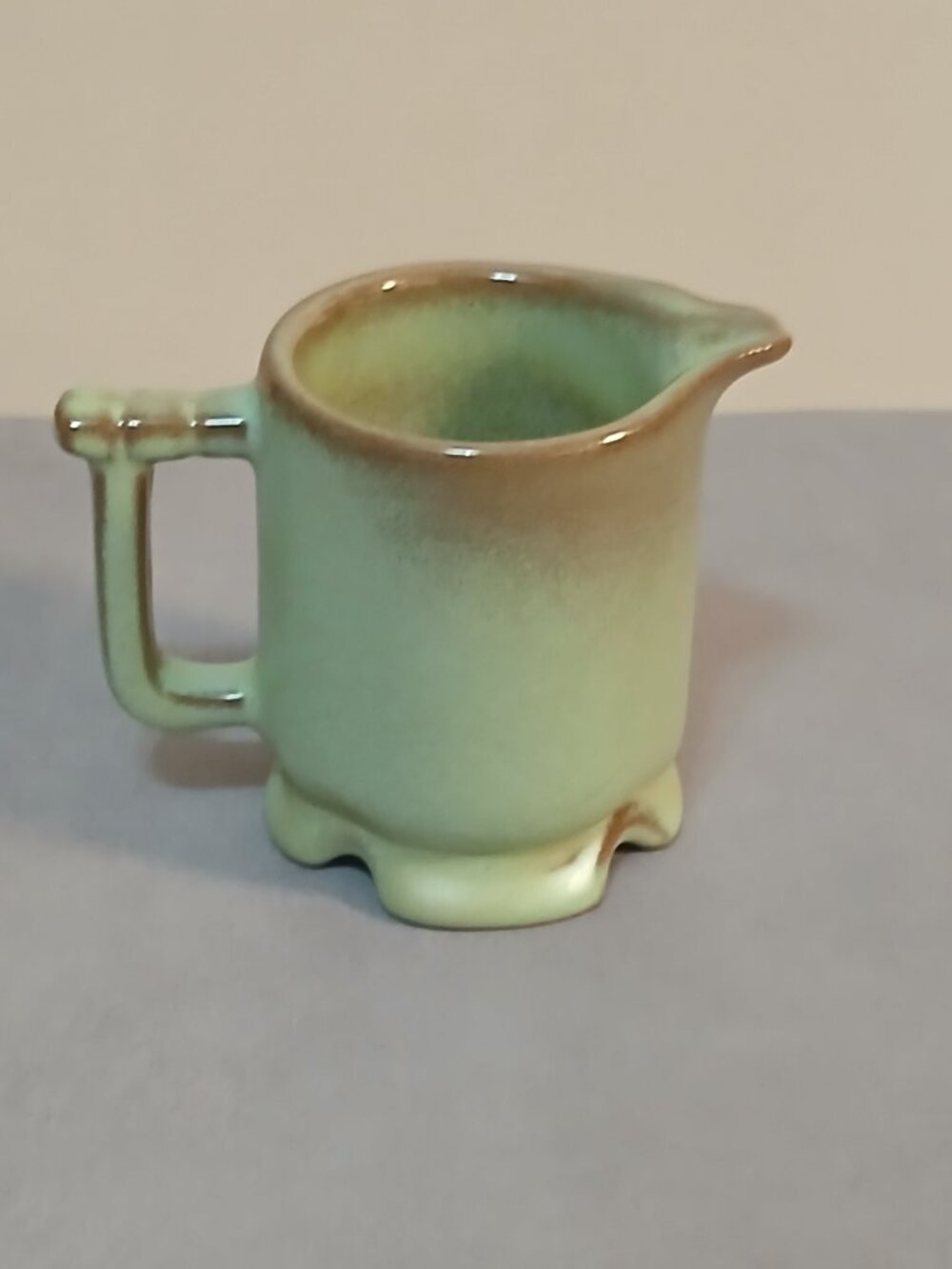 Frankoma Pottery "Plainsman Green" Small Creamer - Picture 4 of 7